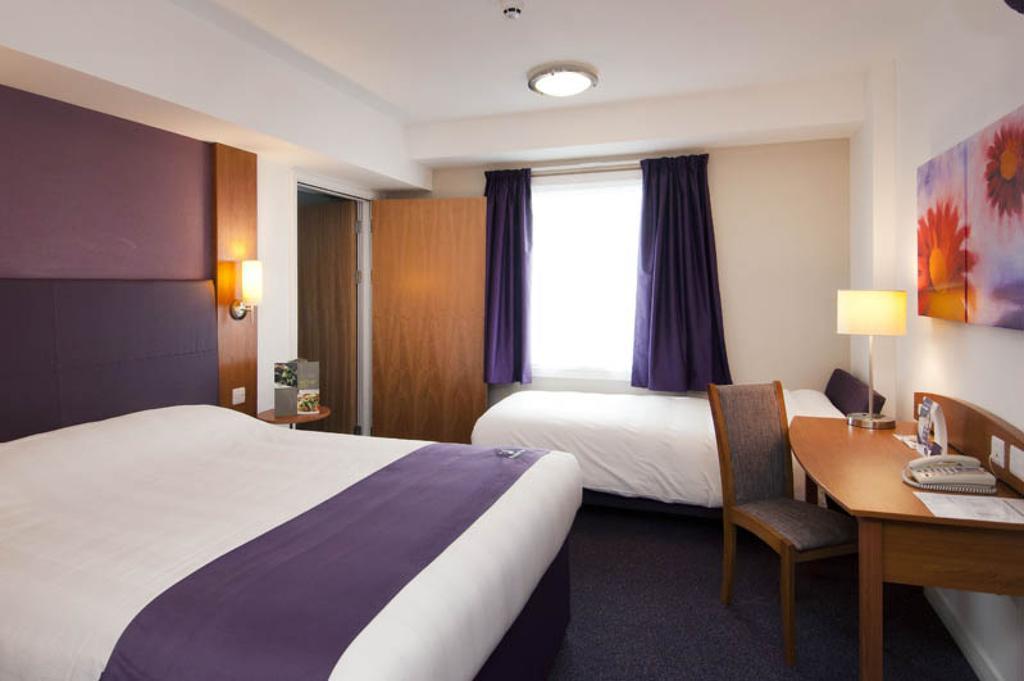 Premier Inn Reading Central 部屋 写真