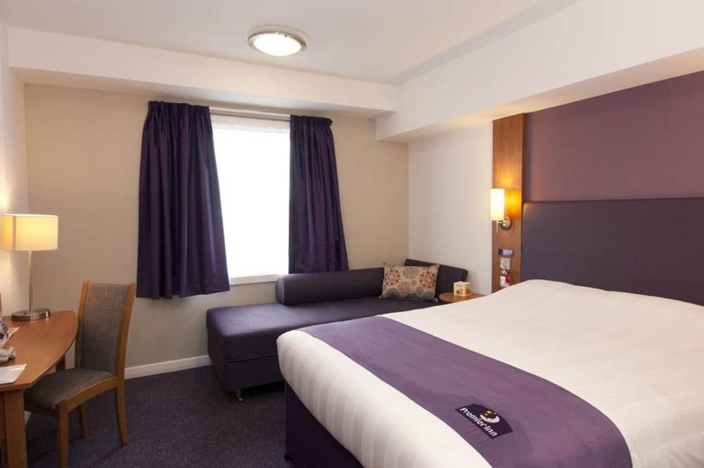 Premier Inn Reading Central 部屋 写真