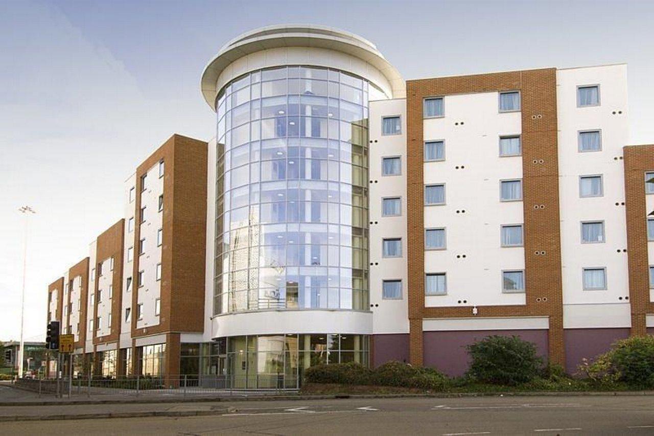 Premier Inn Reading Central エクステリア 写真