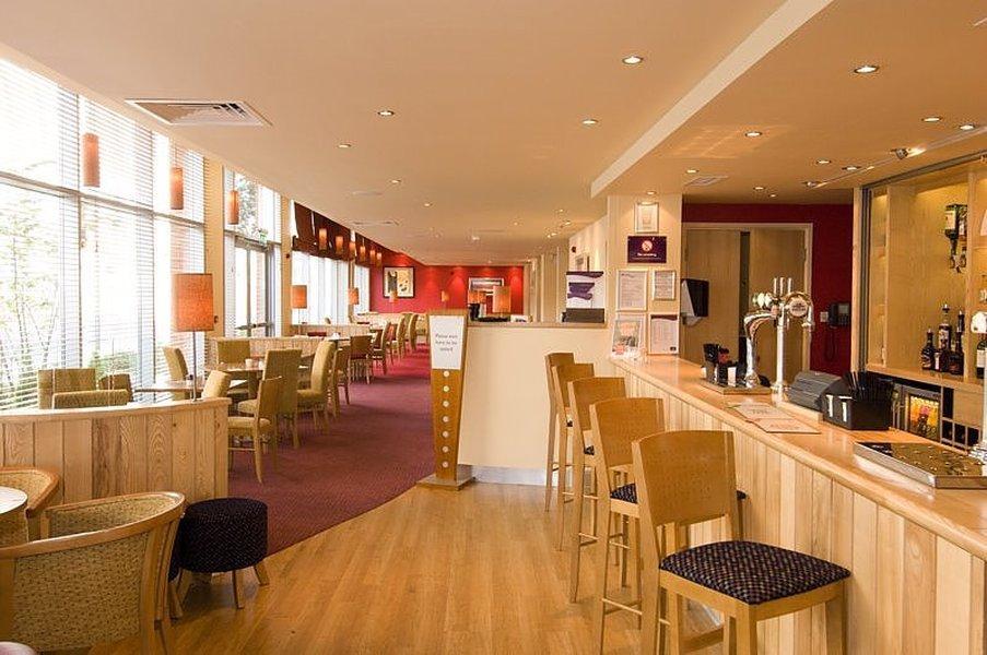 Premier Inn Reading Central エクステリア 写真