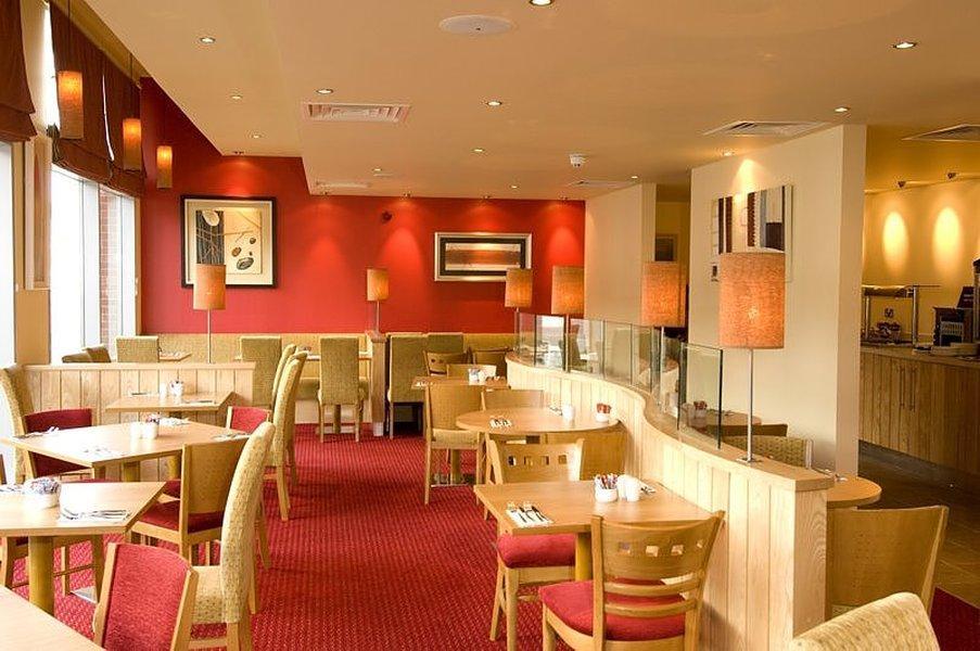 Premier Inn Reading Central エクステリア 写真