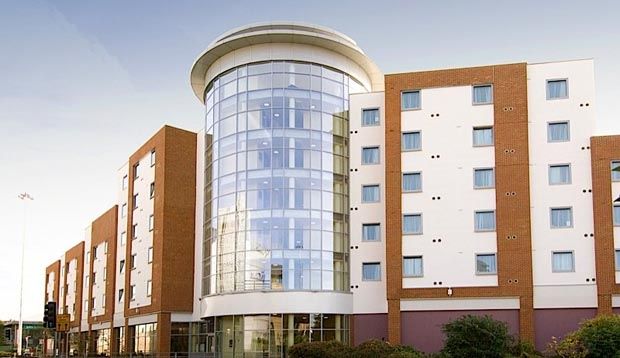 Premier Inn Reading Central エクステリア 写真