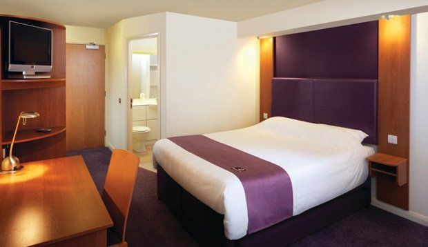 Premier Inn Reading Central エクステリア 写真